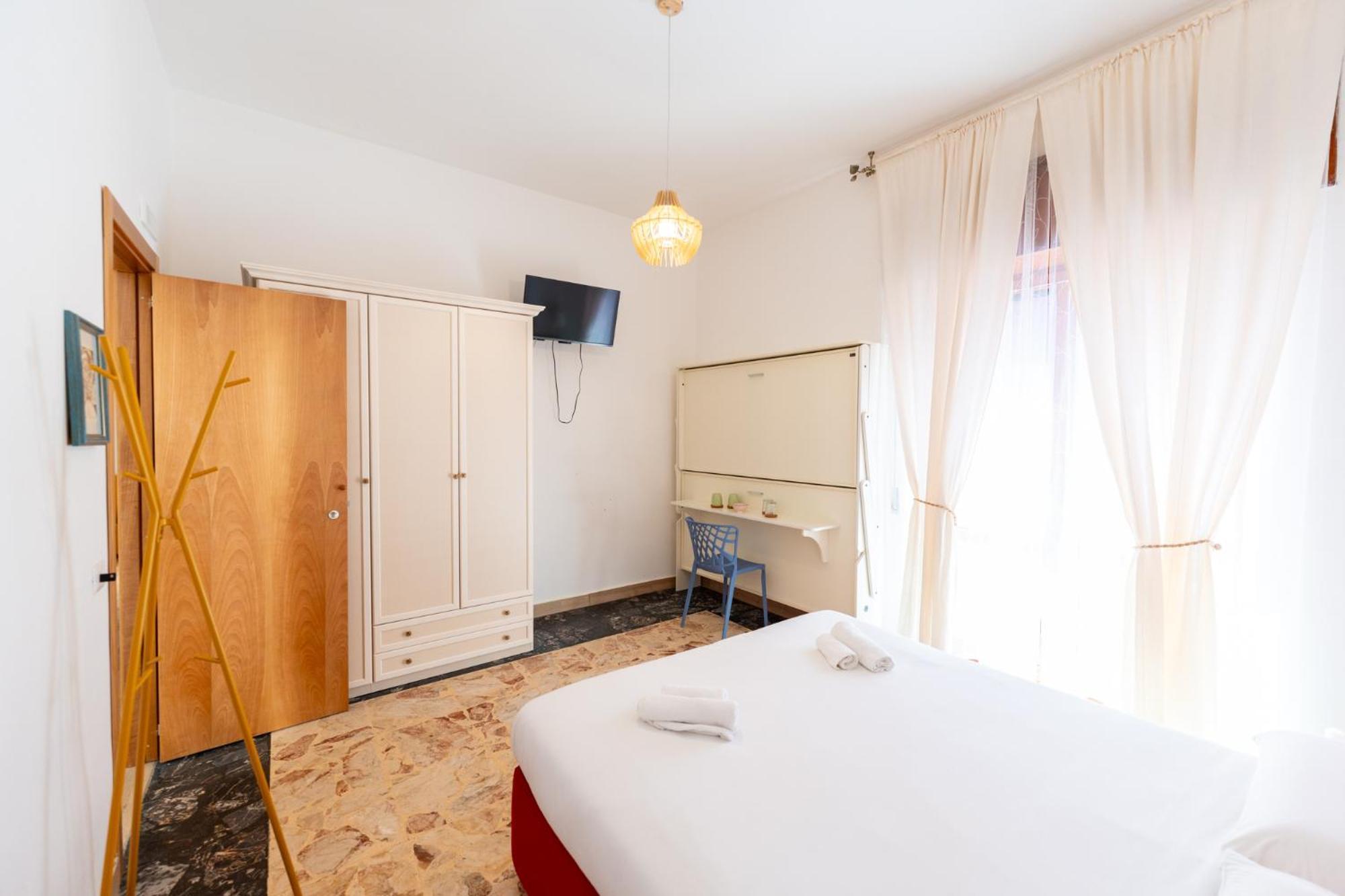 Tombolata Hotell Neapel Exteriör bild